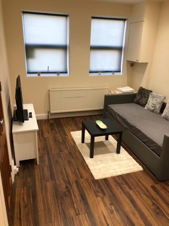 Ferienwohnung Greater London Holiday Let @ Hanwell Exterior foto