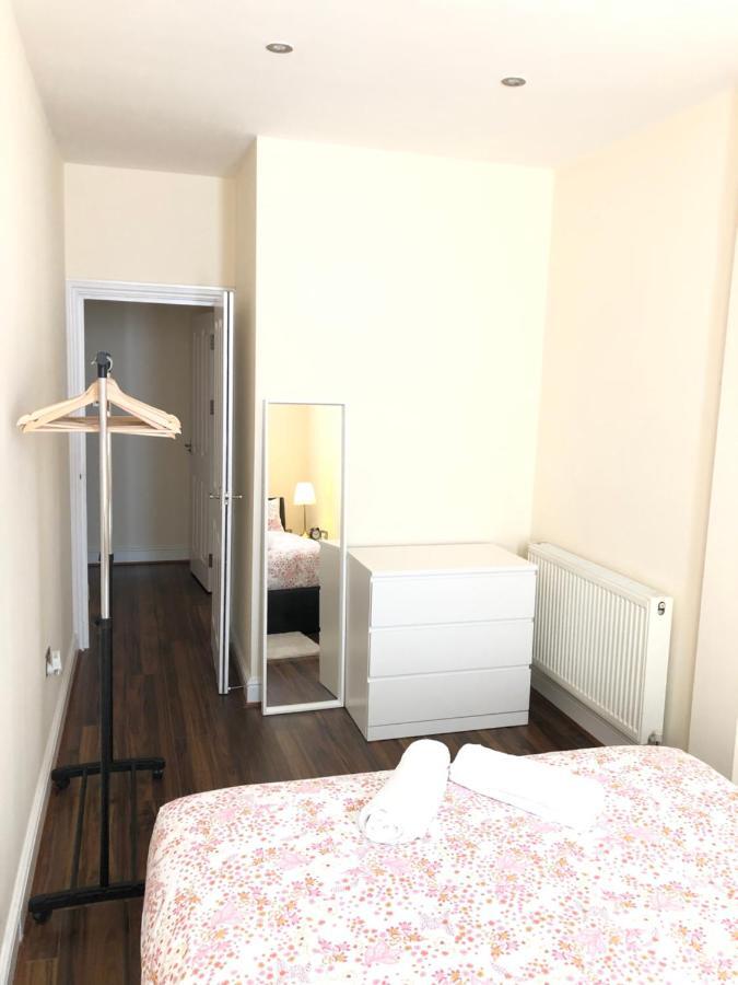 Ferienwohnung Greater London Holiday Let @ Hanwell Exterior foto